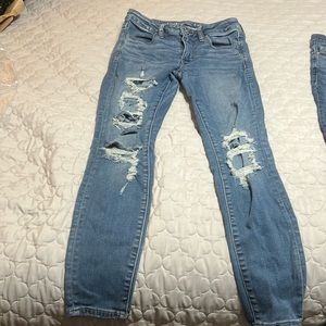 Girls jeans lot. American Eagle 6. Kendall and Kylie 25. Hollister. Size 7